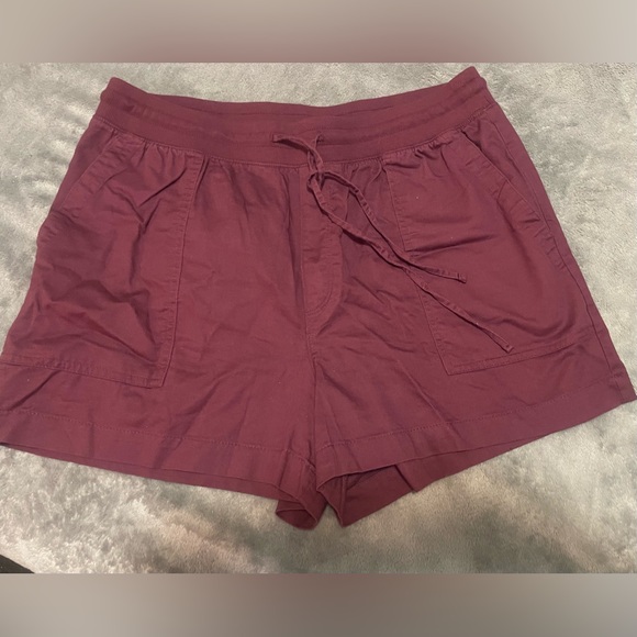 2/$25 🎉 GAP shorts 3” rise with pockets! Size large - Picture 1 of 8